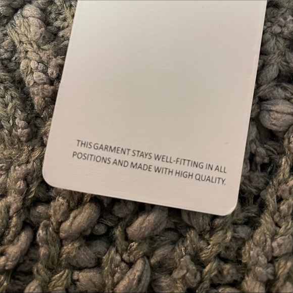 Olive green wishlist sweater.. originally $58, never worn, tags still on - Picture 4 of 7